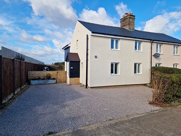 3 Bedroom Semi Detached House To Rent In Huntingdon Road, Lolworth, CB23