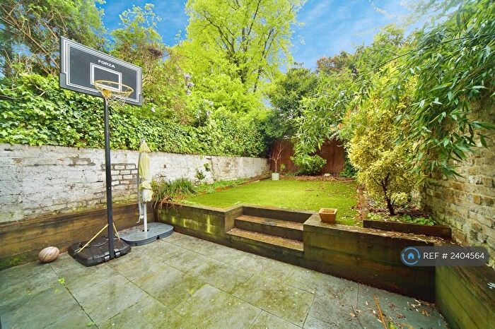 2 Bedroom Flat To Rent In Agar Grove, London, NW1