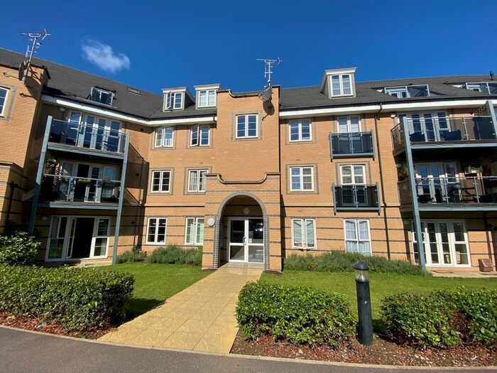 2 Bedroom Flat To Rent In Constables Way, Hertford, SG13