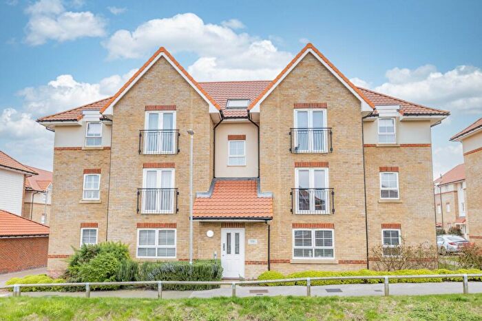 2 Bedroom Flat For Sale In Fife Way, Aylesham, Canterbury, CT3