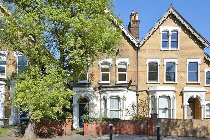 2 Bedroom Flat To Rent In Victoria Road, Stroud Green, N4