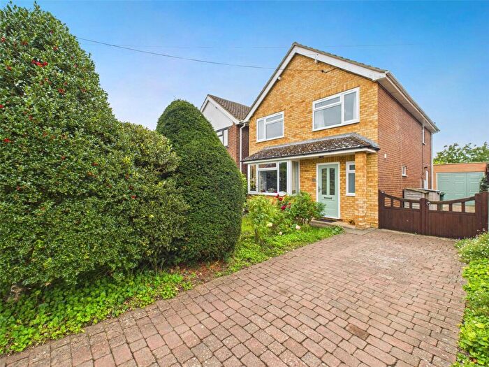 3 Bedroom Detached House For Sale In Oakley Lane, Chinnor, Oxfordshire, OX39