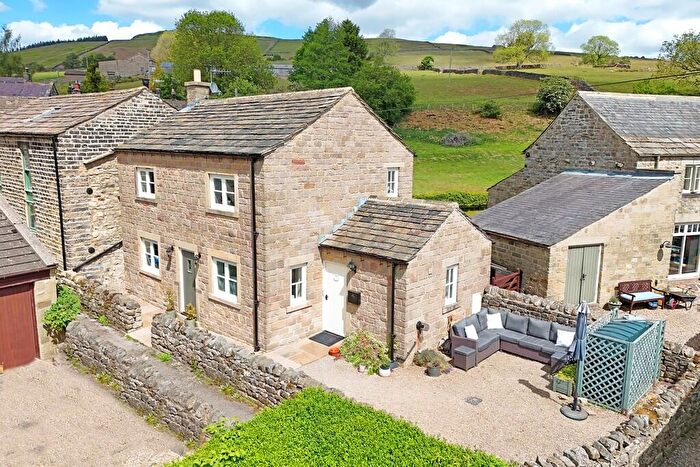 3 Bedroom Detached House For Sale In Chapel Terrace, Harrogate, HG3