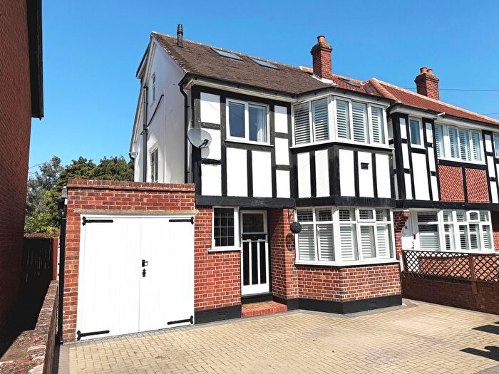 4 Bedroom Terraced House For Sale In Crown Street, Egham, Surrey, TW20
