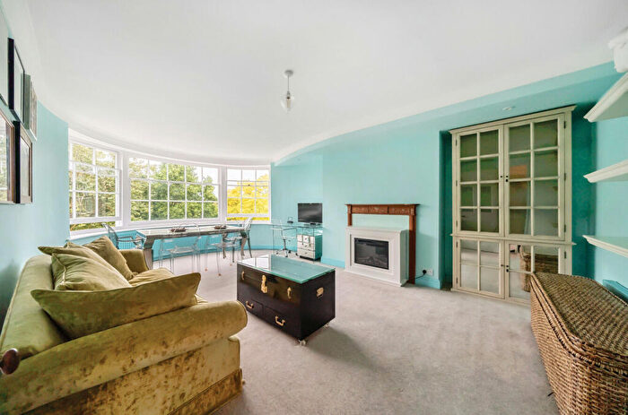 1 Bedroom Apartment To Rent In The Paragon, London, SE3