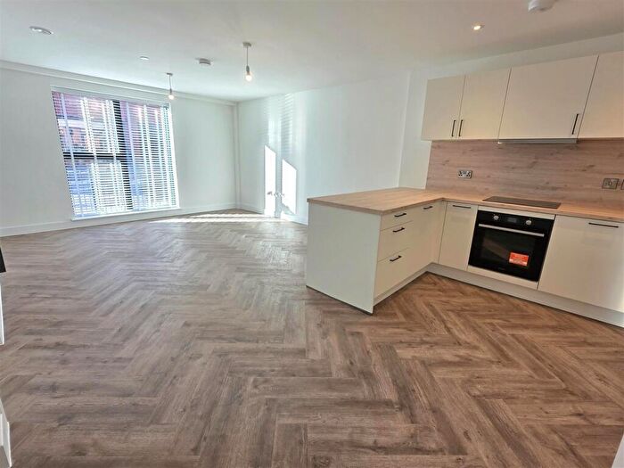 1 Bedroom Apartment To Rent In Weavers House, Castleward Boulevard, Derby, DE1