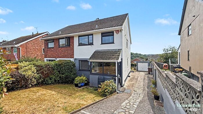 3 Bedroom Semi-detached House For Sale In Ashleigh Close, Tamerton Foliot, Plymouth, PL5