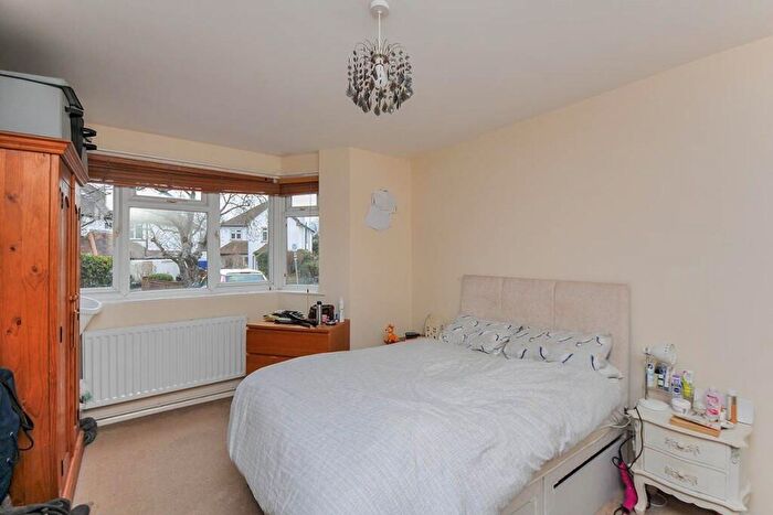 2 Bedroom Flat To Rent In The Drive, Orpington, BR6