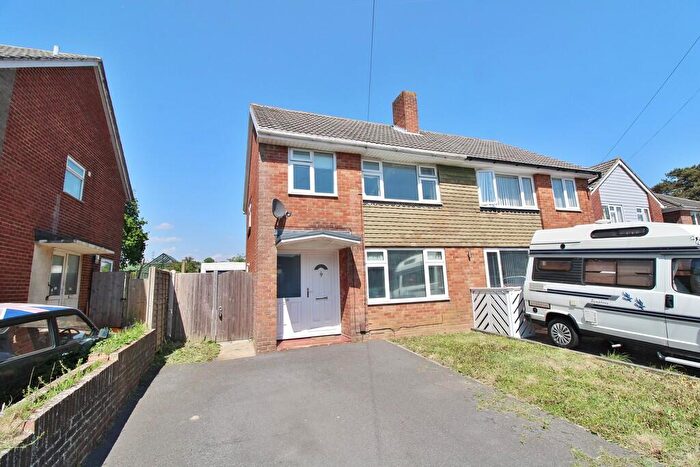 3 Bedroom Semi-Detached House For Sale In Winnham Drive, Portchester, PO16