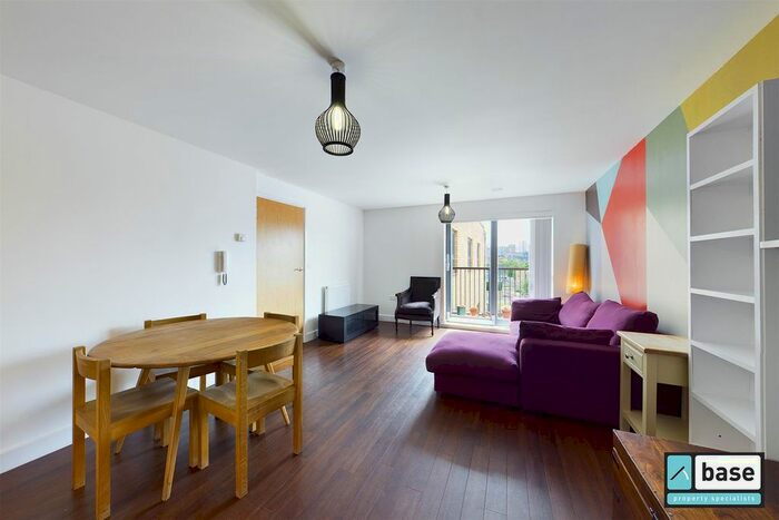 2 Bedroom Flat To Rent In Chapter House, Dunbridge Street, E2