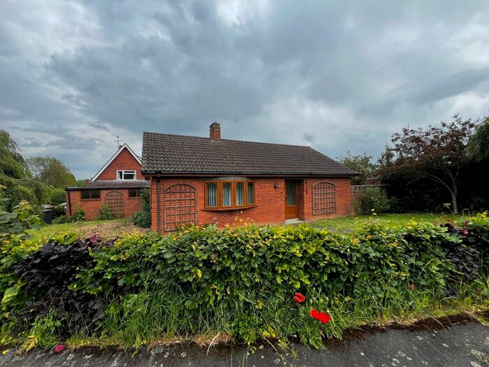 3 Bedroom Bungalow To Rent In Cleaves Drive, Walsingham, NR22