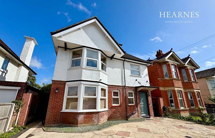 6 Bedroom Detached House For Sale In Richmond Park Crescent, Queens Park, Bournemouth, BH8