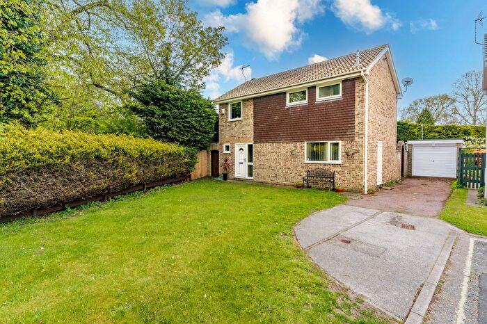 3 Bedroom Detached House For Sale In Murillo Drive, Gunton St Peter, NR32