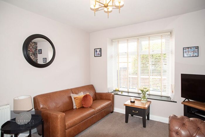 3 Bedroom Terraced House For Sale In Waungogh Terrace, Beaufort, NP23