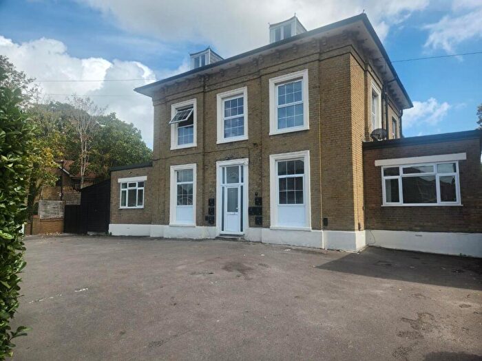 1 Bedroom Apartment To Rent In St. Annes Road, Southampton, SO19