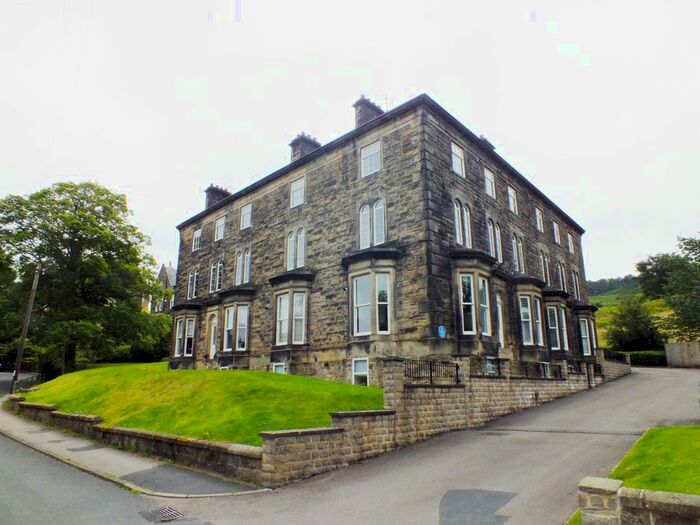 2 Bedroom Flat To Rent In Hillside Court, Crossbeck Road, Ilkley, LS29
