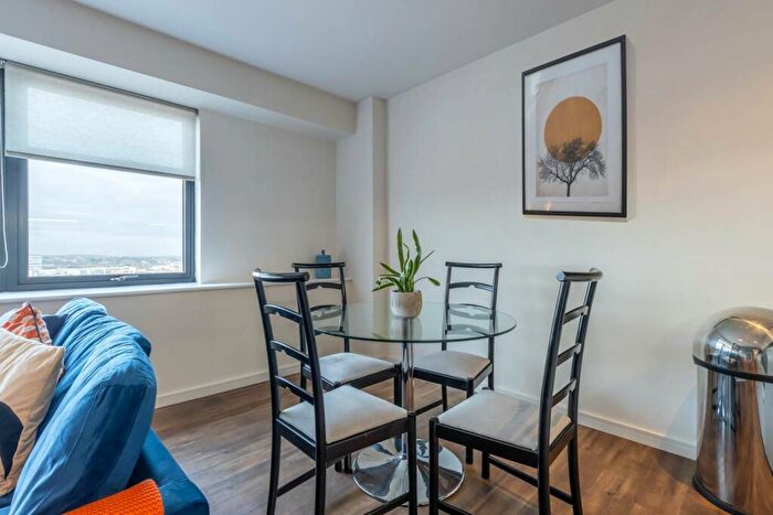 2 Bedroom Apartment To Rent In Brindley House, Newhall Street, B3