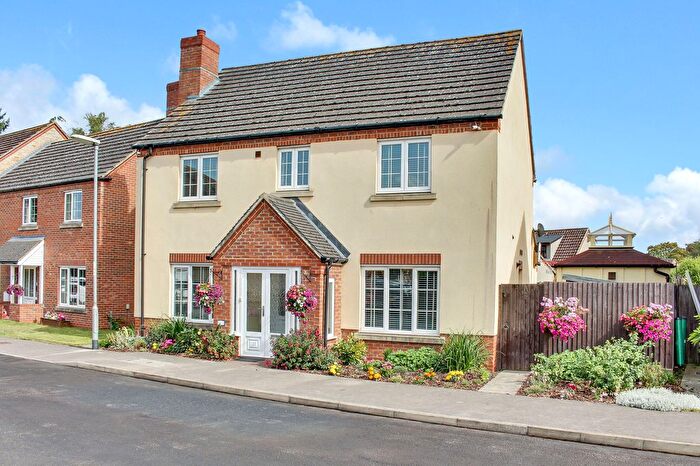 4 Bedroom Detached House For Sale In Kenzie Drive, Sutton Bridge, PE12