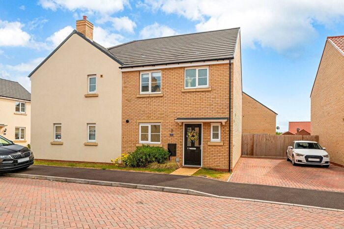 3 Bedroom Semi-Detached House For Sale In Shrewsbury Road, Lincoln, LN4