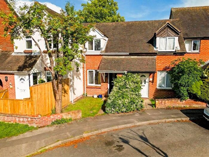 1 Bedroom Terraced House For Sale In Lincoln Place, Thame, OX9