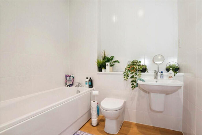 2 Bedroom Apartment To Rent In Mansfield Park Street, Southampton, SO18