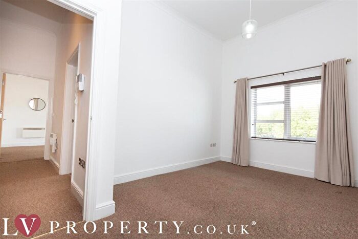 2 Bedroom Apartment To Rent In Clement Street, City Centre, Birmingham, West Midlands, B1