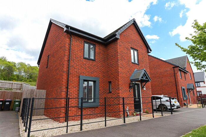 4 Bedroom Detached House To Rent In Brookes Avenue, Newdale, Telford, Shropshire, TF3