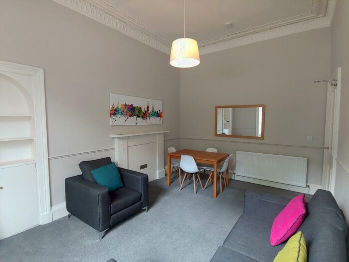3 Bedroom Flat To Rent In Brunton Place, New Town, Edinburgh, EH7