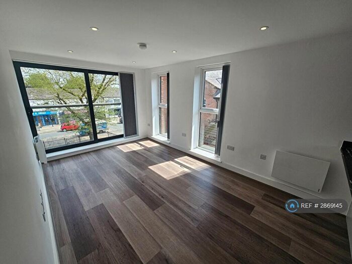 2 Bedroom Flat To Rent In The Ellesmere, Worsley, Manchester, M28