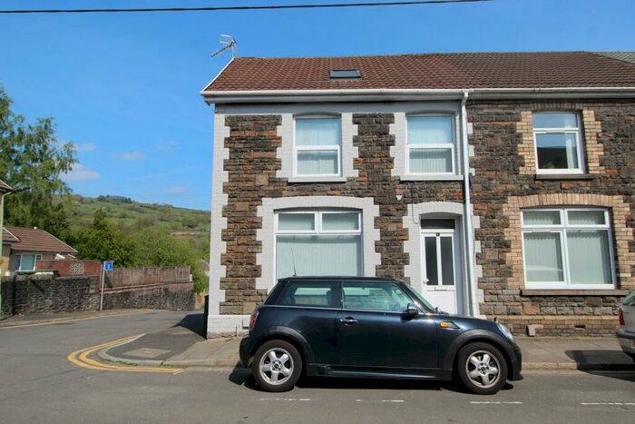 6 Bedroom House To Rent In Meadow Street, Treforest, Pontypridd, CF37