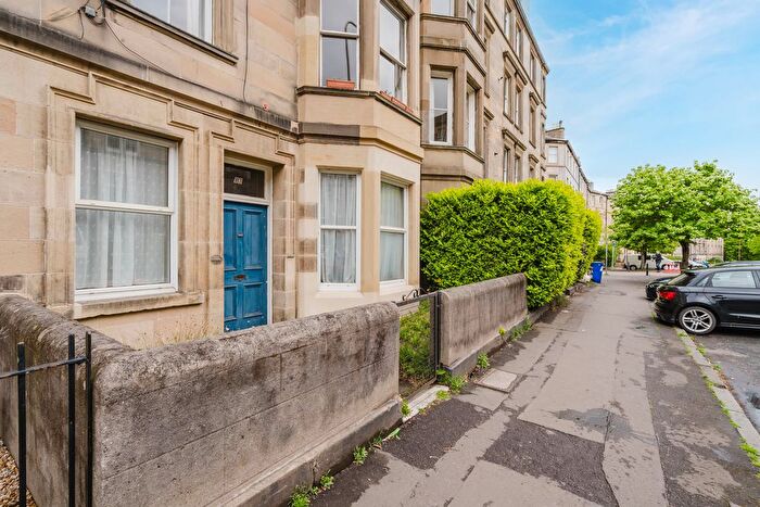 2 Bedroom Flat For Sale In Montgomery Street, Edinburgh, EH7