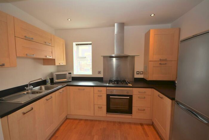 2 Bedroom Apartment To Rent In Drum Close, Allestree, Derby, DE22