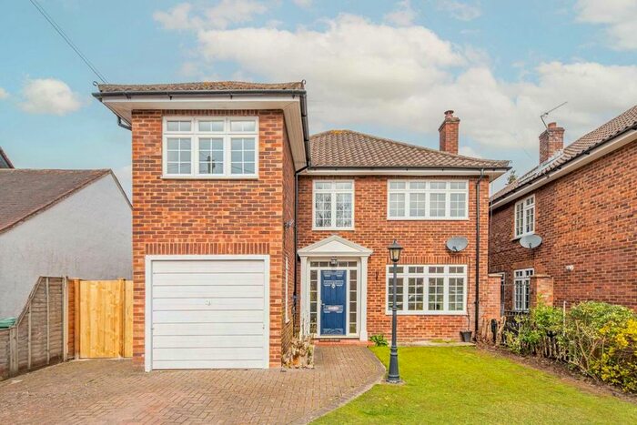 4 Bedroom Detached House To Rent In Clifford Grove, Ashford, TW15