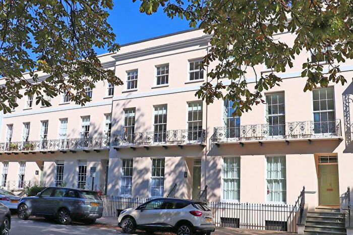 2 Bedroom Flat To Rent In Montpellier Spa Road, Cheltenham, Gloucestershire, GL50