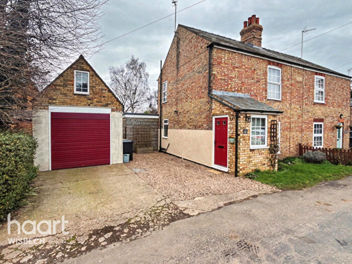 3 Bedroom Cottage For Sale In Bustards Lane, Walpole St Peter, PE14