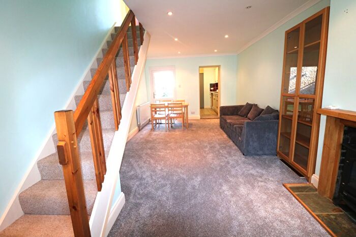 2 Bedroom Cottage To Rent In North Road, West Wickham, BR4