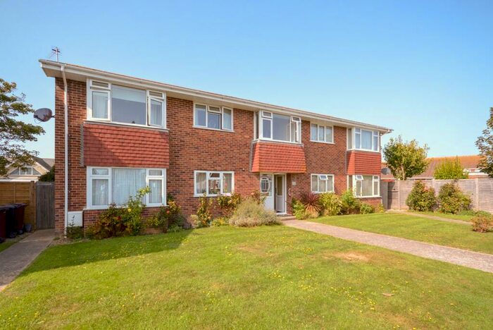 2 Bedroom Flat To Rent In Windsor Drive, West Wittering, PO20