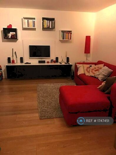 2 Bedroom Flat To Rent In Cline Road, London, N11