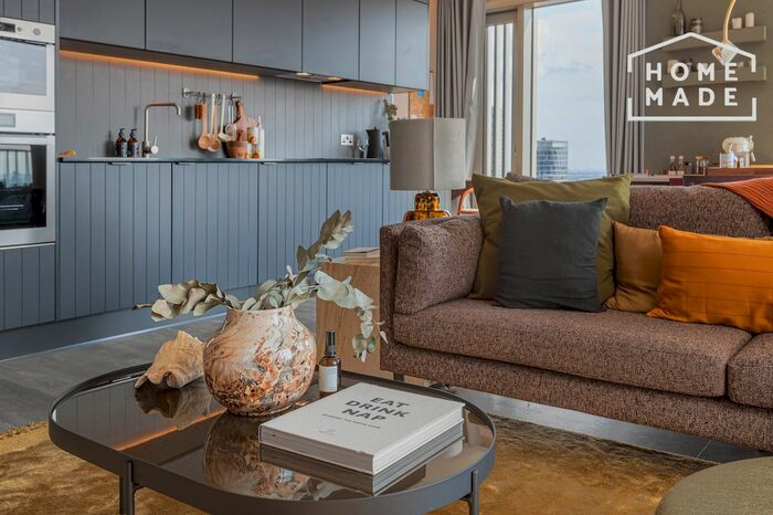 2 Bedroom Flat To Rent In Coppermaker Square, Stratford, E20