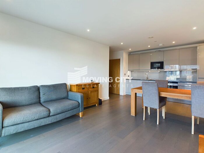 2 Bedroom Flat For Sale In Thonrey Close, Peacon House, NW9