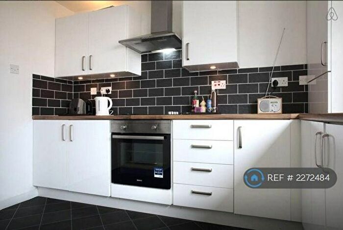 2 Bedroom Flat To Rent In Southhouse Square, Edinburgh, EH17