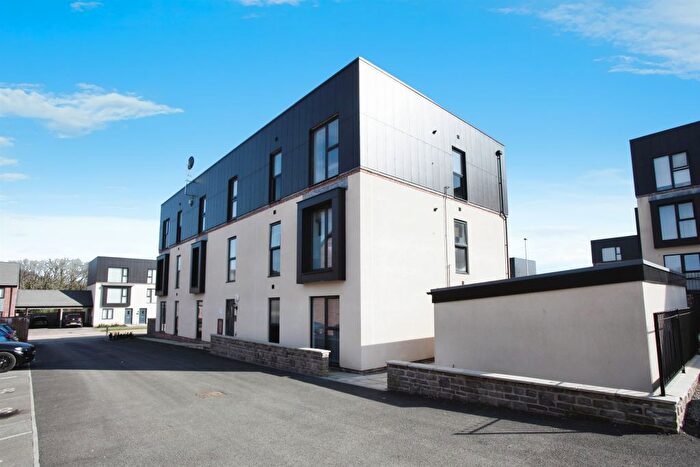 2 Bedroom Flat For Sale In Dol Glaswg, Capel Llanilltern, Cardiff, CF5