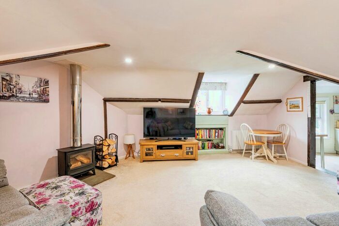 3 Bedroom Maisonette For Sale In Chapel Road, Roughton, Norwich, Norfolk, NR11