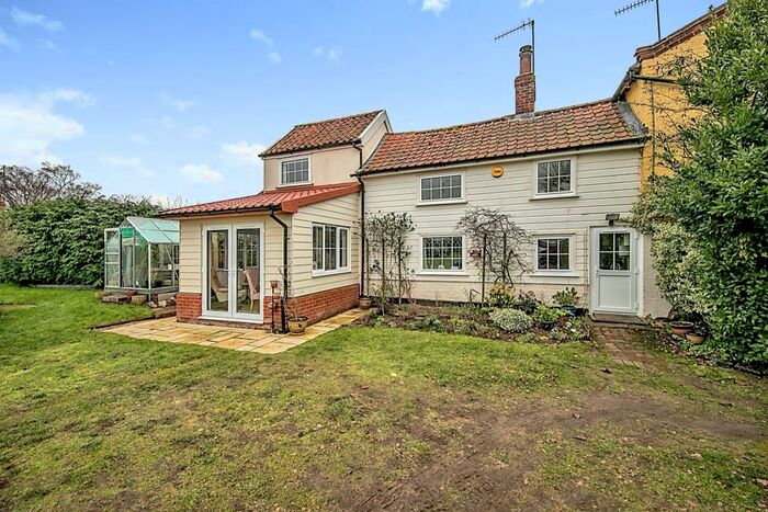 3 Bedroom Character Property For Sale In Mill Common, Blaxhall, Woodbridge, IP12