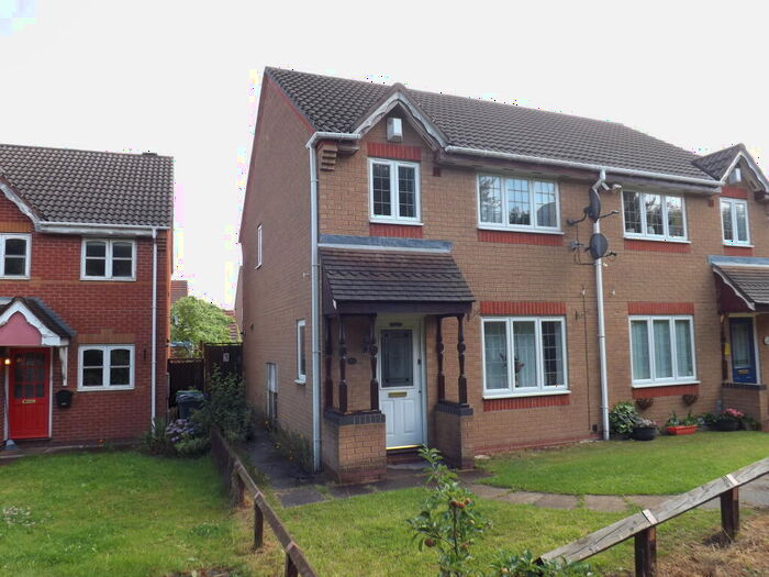 3 Bedroom House To Rent In David Peacock Close, Tipton, DY4
