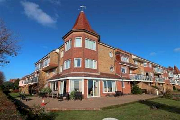 1 Bedroom Flat To Rent In Over 55's Development, Frinton Lodge, The Esplanade, Frinton-on-sea, CO13