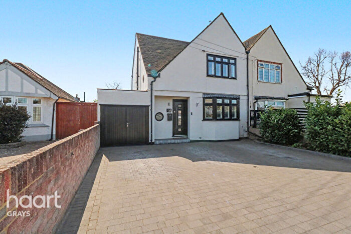 3 Bedroom Terraced House For Sale In Long Lane, Grays, RM16