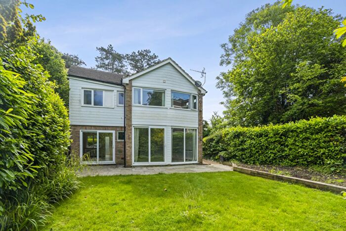 3 Bedroom Detached House For Sale In St. Johns Road, Tunbridge Wells, TN4