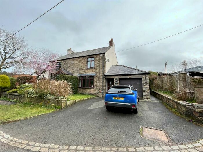 3 Bedroom Semi-Detached House To Rent In Sugar Lane Adlington, SK10