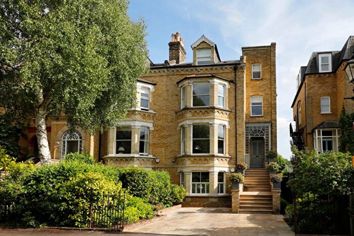 5 Bedroom Town House For Sale In North View, Wimbledon, SW19